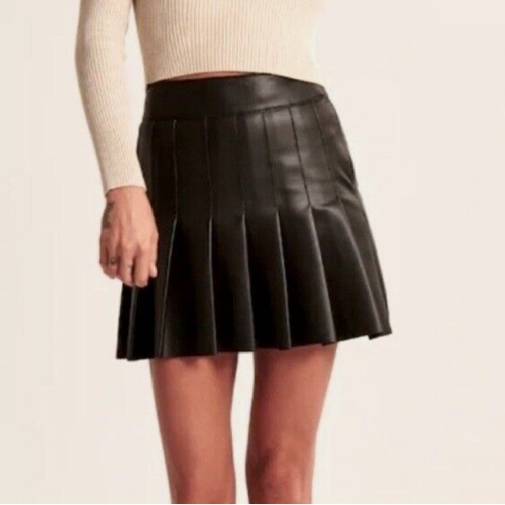 Abercrombie & Fitch Black Mini Skirt